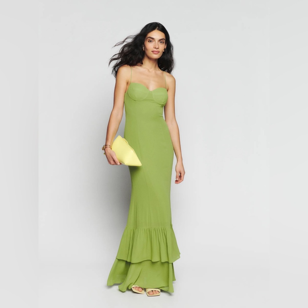 Reformation FALLON DRESS IN AVOCADO- Size 6